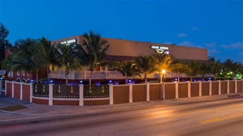 grand emperor hotel miami.